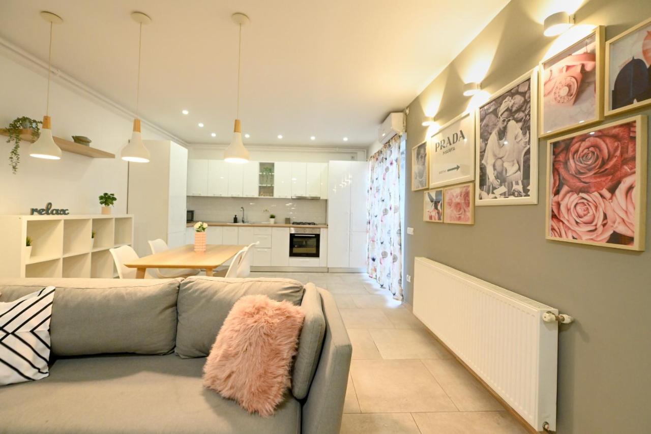 Splendid 2Br Apartment With Breathtaking Views Of Casa Poporului Бухарест Экстерьер фото