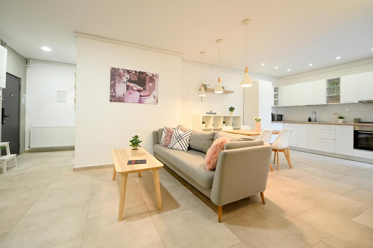 Splendid 2Br Apartment With Breathtaking Views Of Casa Poporului Бухарест Экстерьер фото
