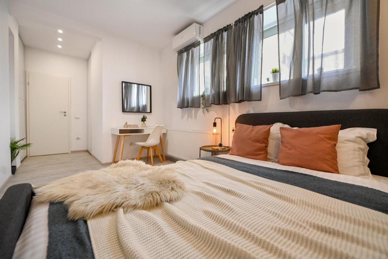 Splendid 2Br Apartment With Breathtaking Views Of Casa Poporului Бухарест Экстерьер фото