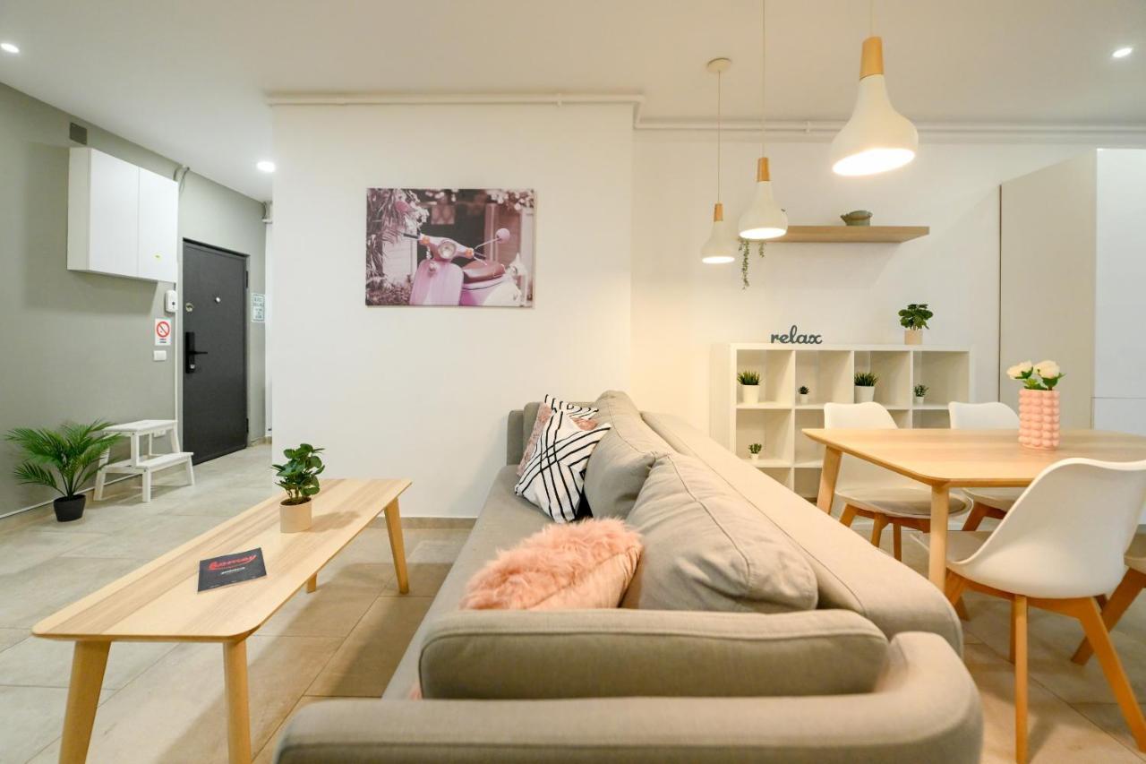 Splendid 2Br Apartment With Breathtaking Views Of Casa Poporului Бухарест Экстерьер фото